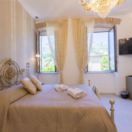 Villa Valverde Apartments E B&B Taormina Exterior photo